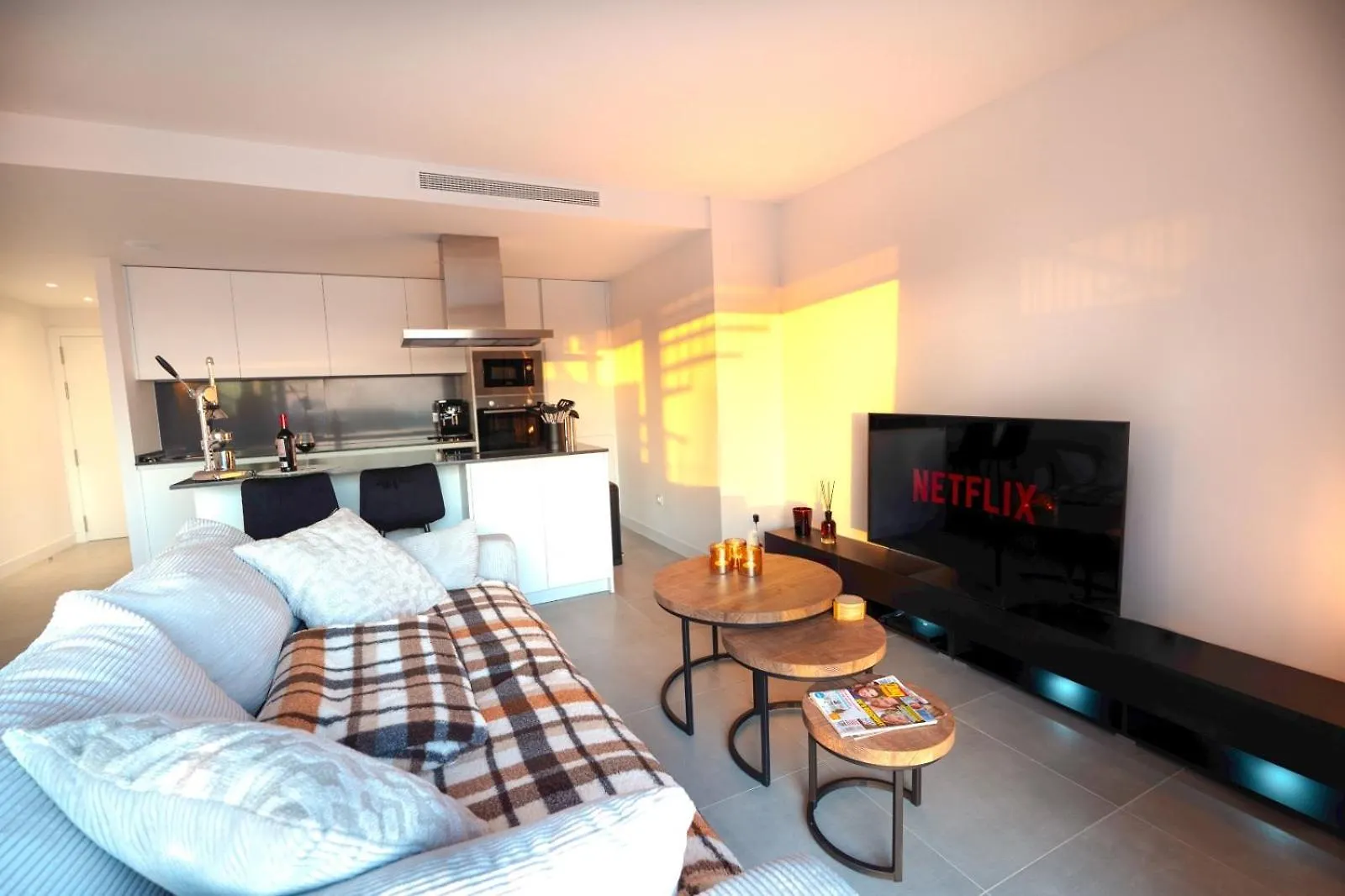 Apartment Beautiful New Penthouse In Estepona Spain
